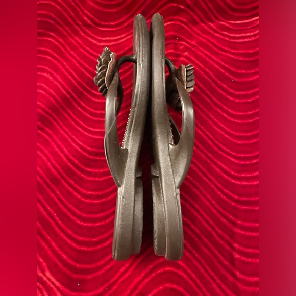 OkaB sandals size Medium brown in color - Picture 4 of 7